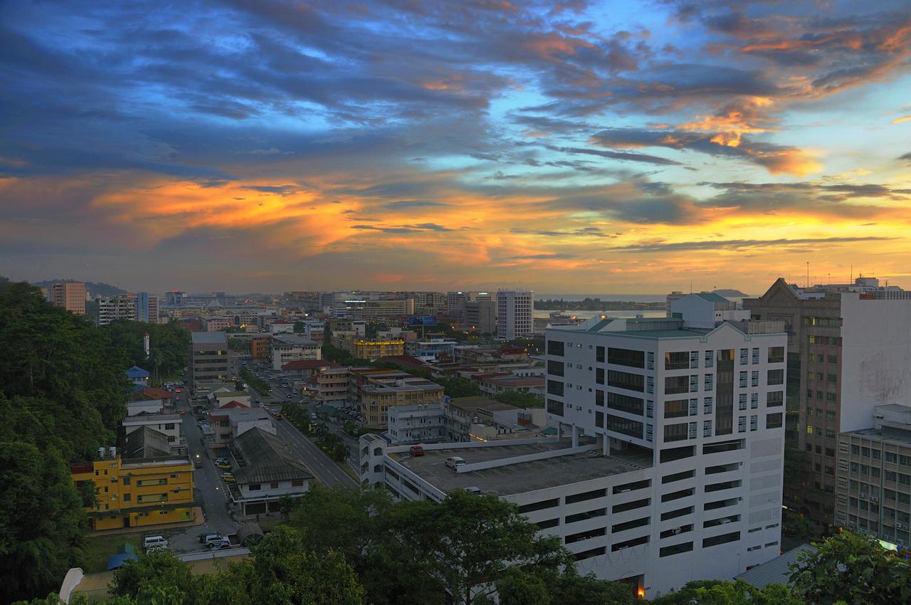 Hotel Kooler Inn Kota Kinabalu Dış mekan fotoğraf